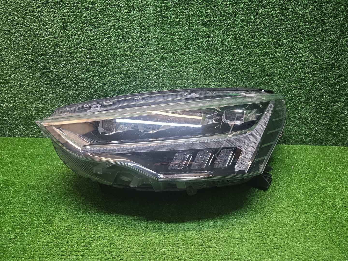 Фара левая Haval Jolion (2021-н.в.) LED