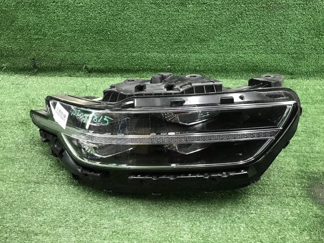 Фара правая Genesis G90 (2018-2022) LED