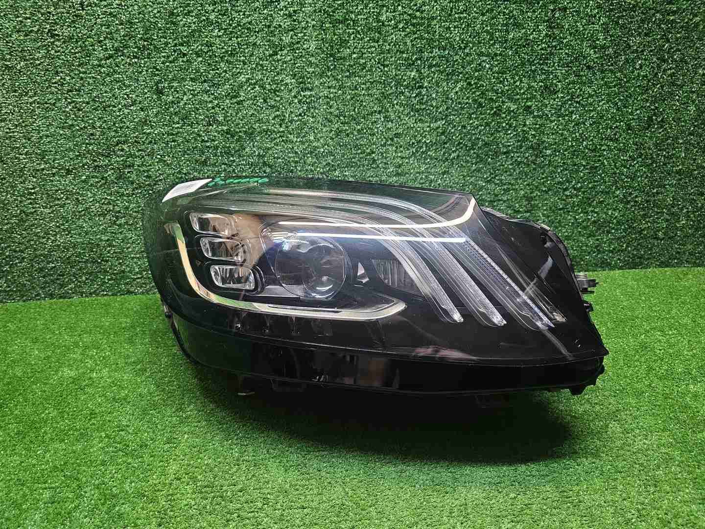 Фара правая Mercedes S W222 (17-20) Multibeam LED