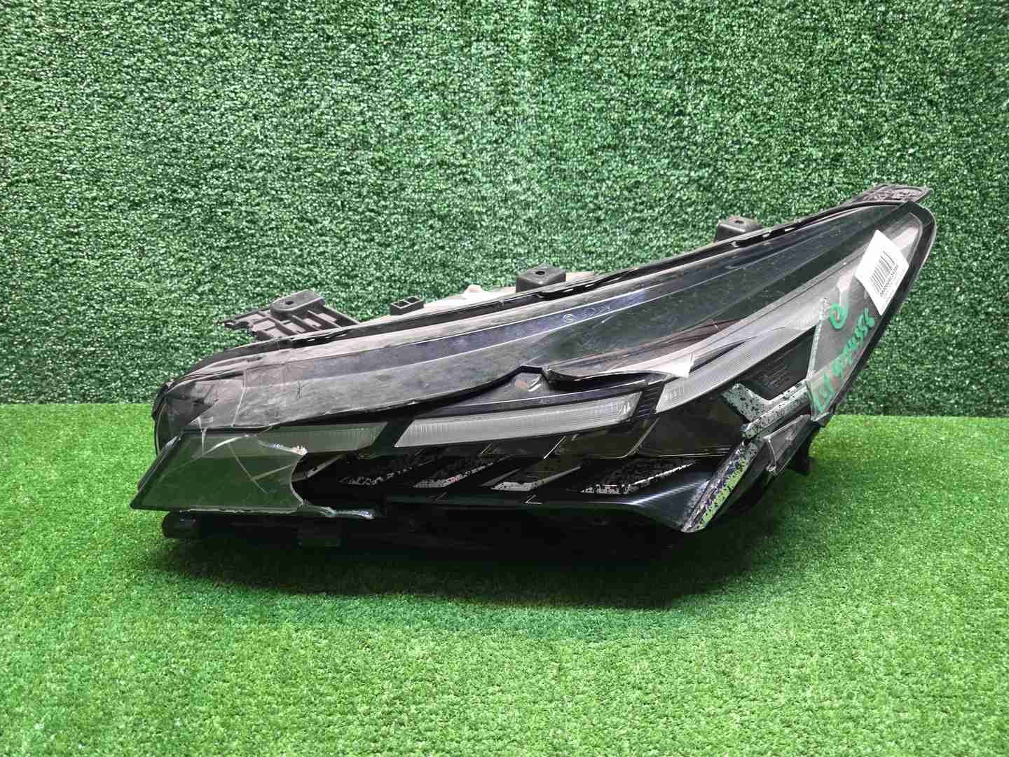 Битая Фара левая Geely Coolray (2023-н.в.) LED