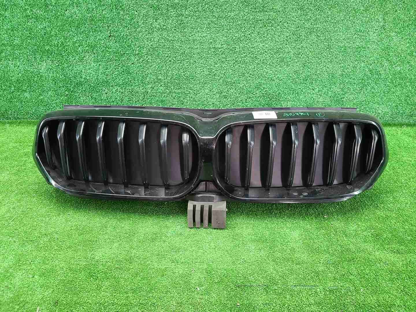 Решетка радиатора BMW 6er G32 (2020-2023)