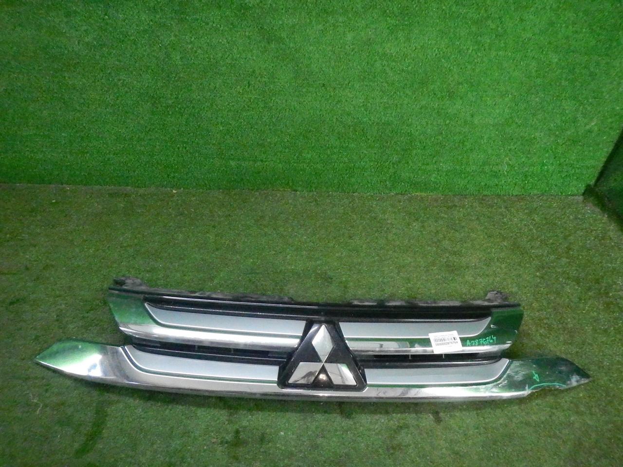 Решетка радиатора Mitsubishi Outlander 3 (2015-2018)
