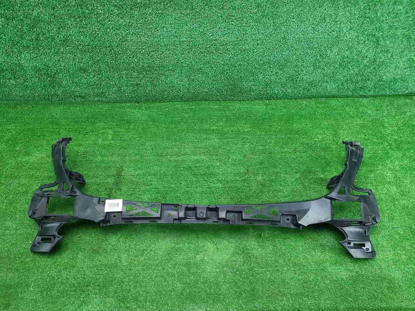 Кронштейн бампера Mercedes GLE W166 (15-18) AMG