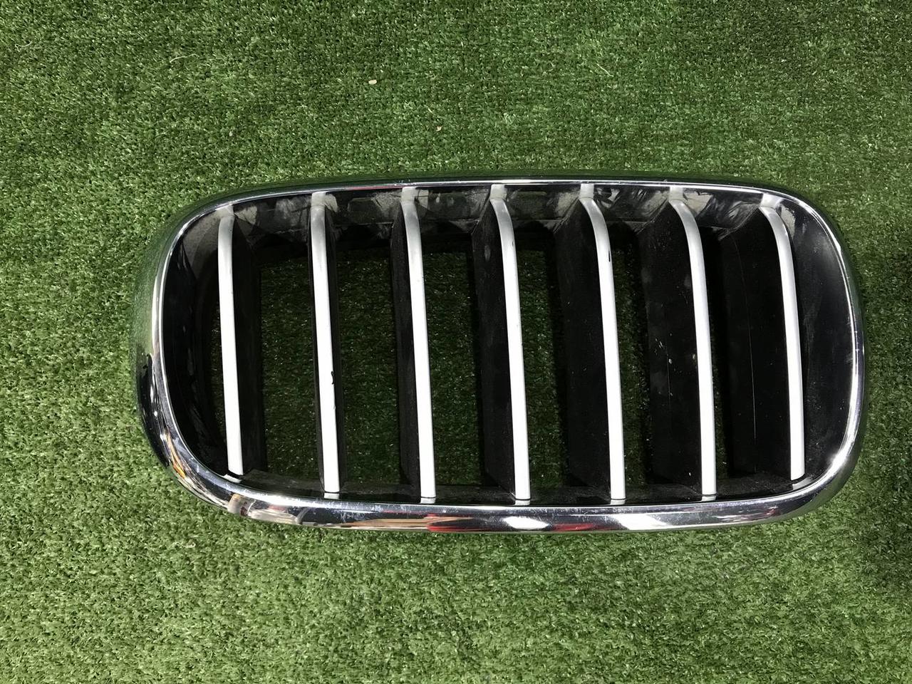 Решетка радиатора правая BMW X5 F15 X6 F16 (2013-2018)