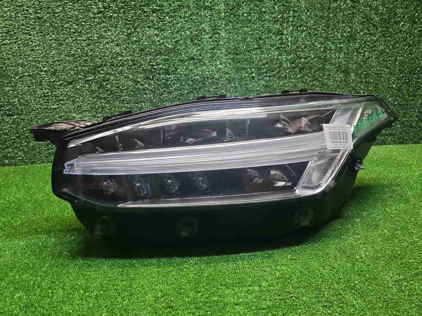 Фара левая Volvo XC90 2 (2014-2019) LED