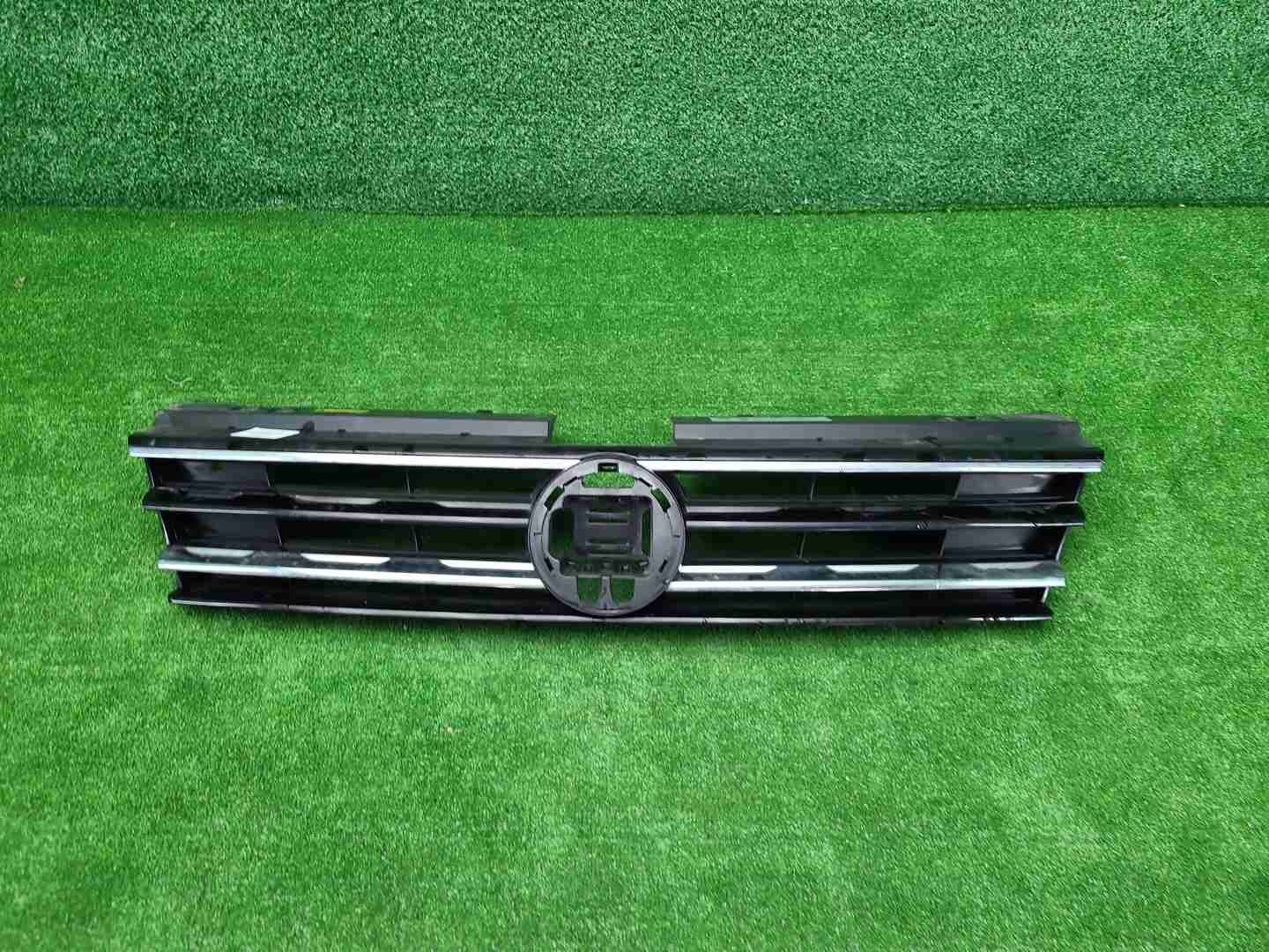 Решетка радиатора VW Tiguan 2 (2016-2020)