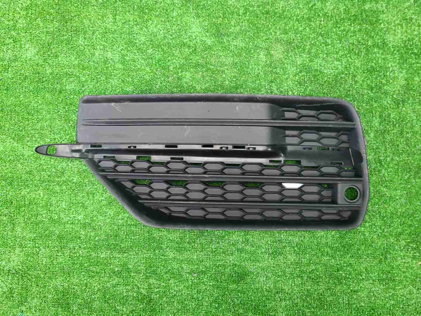 Решетка переднего бампера левая Volvo XC90 2 14-19