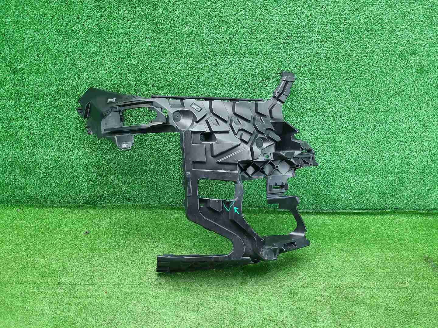 Кронштейн перед. бампера BMW X6 G06 23-нв M-paket