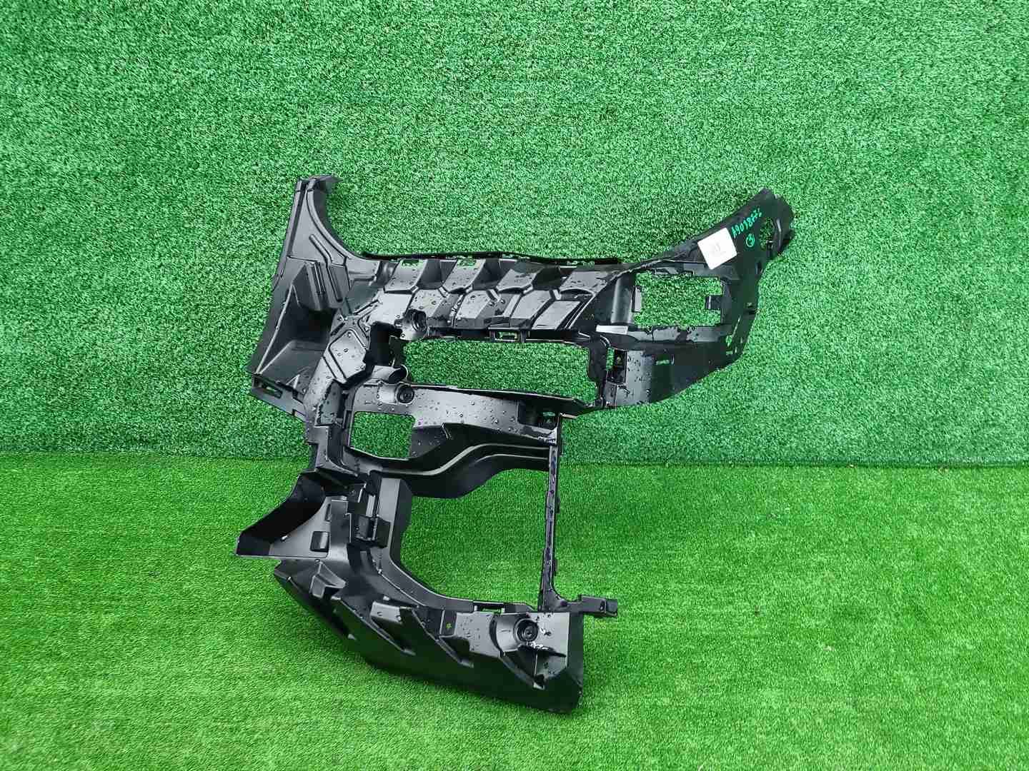 Кронштейн перед. бампера BMW X5 G05 18-23 M-paket