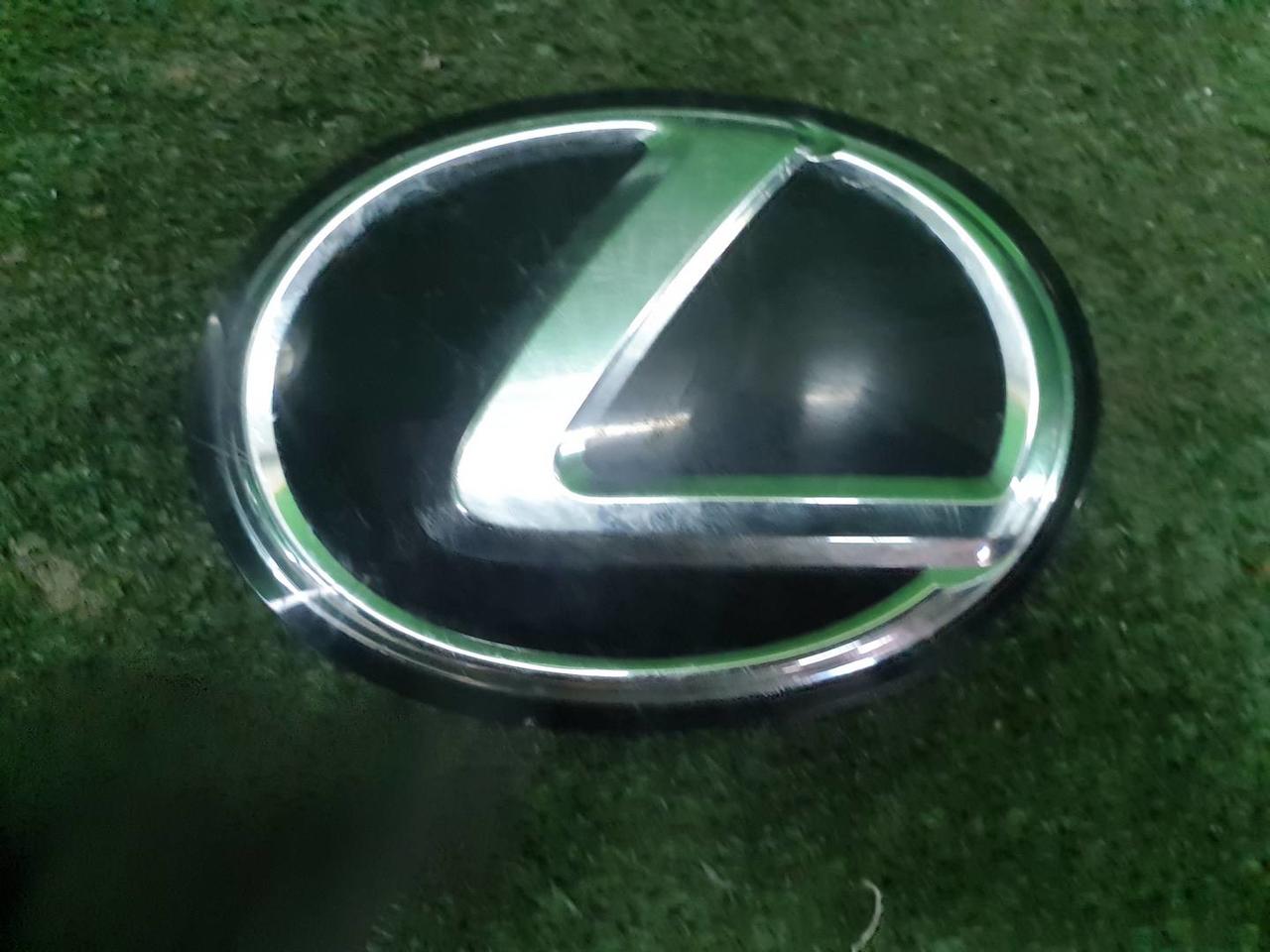 Эмблема решетки радиатора Lexus RX 3 AL10 (2008-2012)
