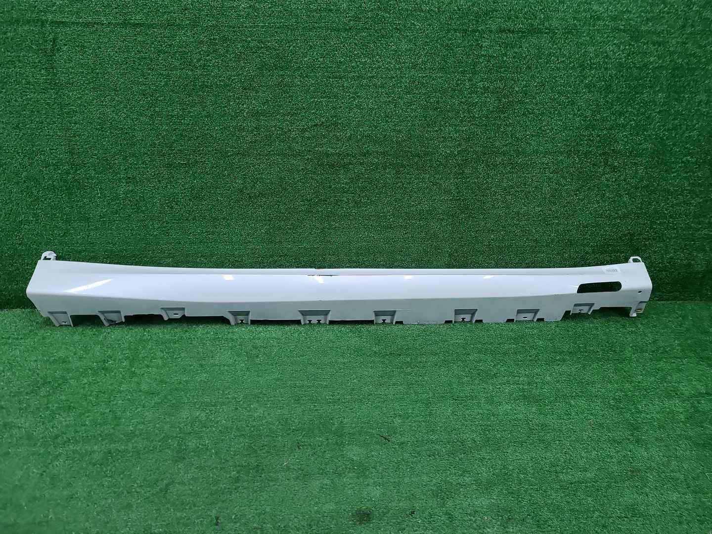 Накладка порога правая BMW X7 G07 (19-нв) M-paket