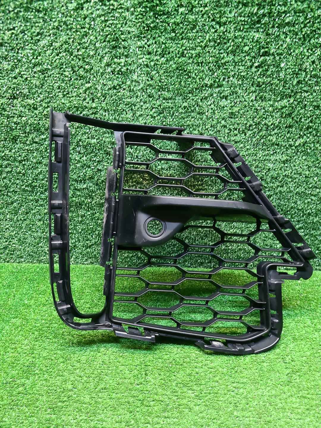 Решетка бампера правая BMW X7 G07 (19-22) M-paket