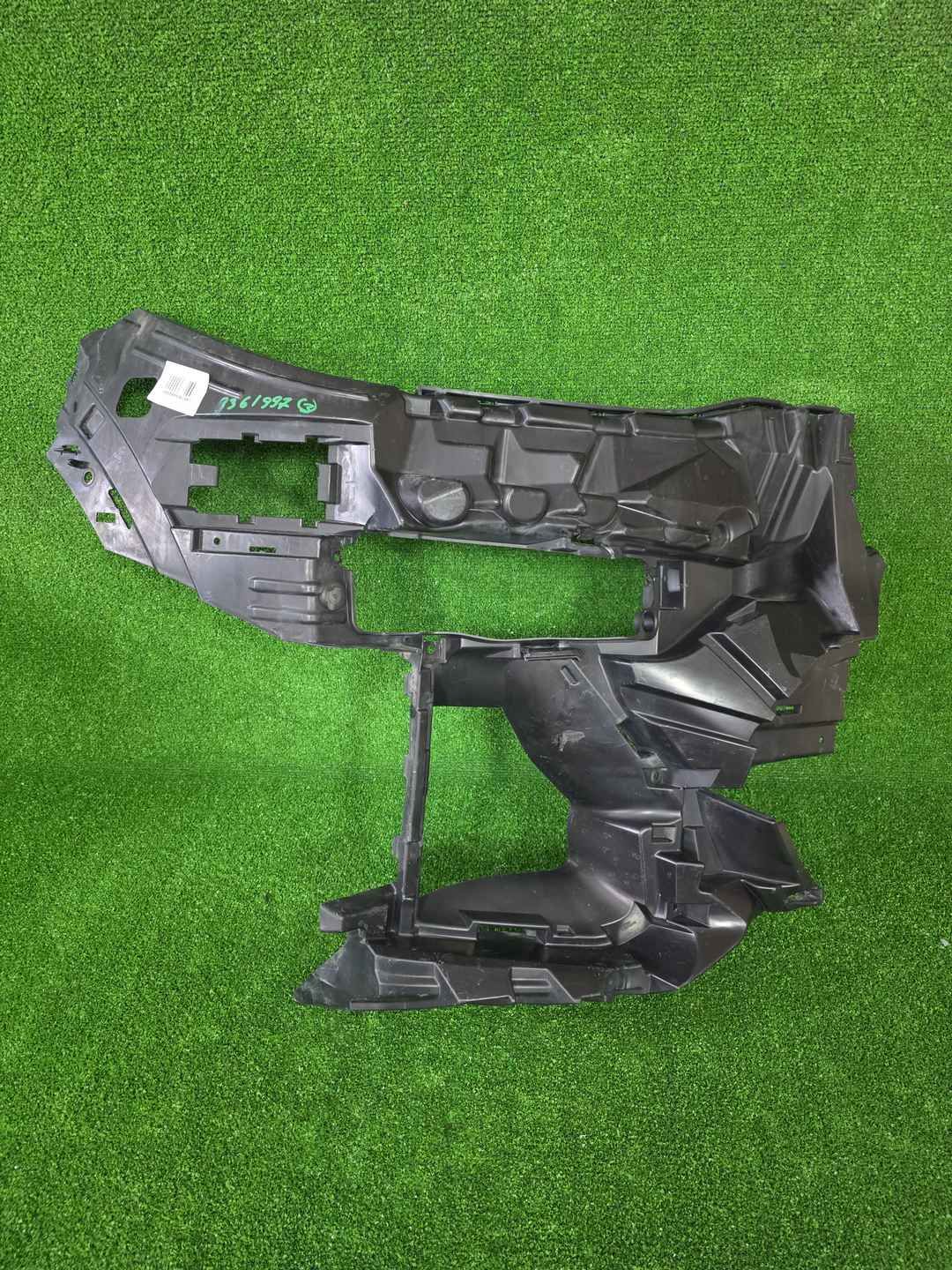 Кронштейн перед. бампера BMW X7 G07 19-22 M-paket