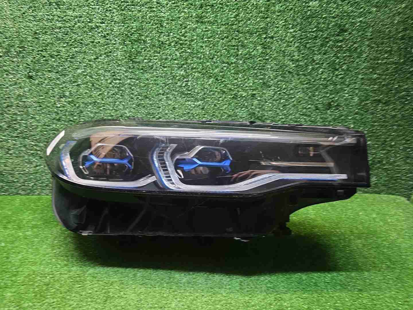 Фара правая BMW X7 G07 (2019-2022) Laser Light