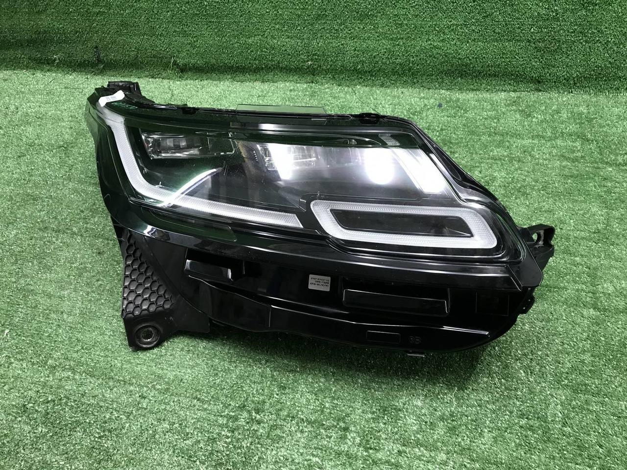 Фара правая Range Rover Velar (2017-2023) LED