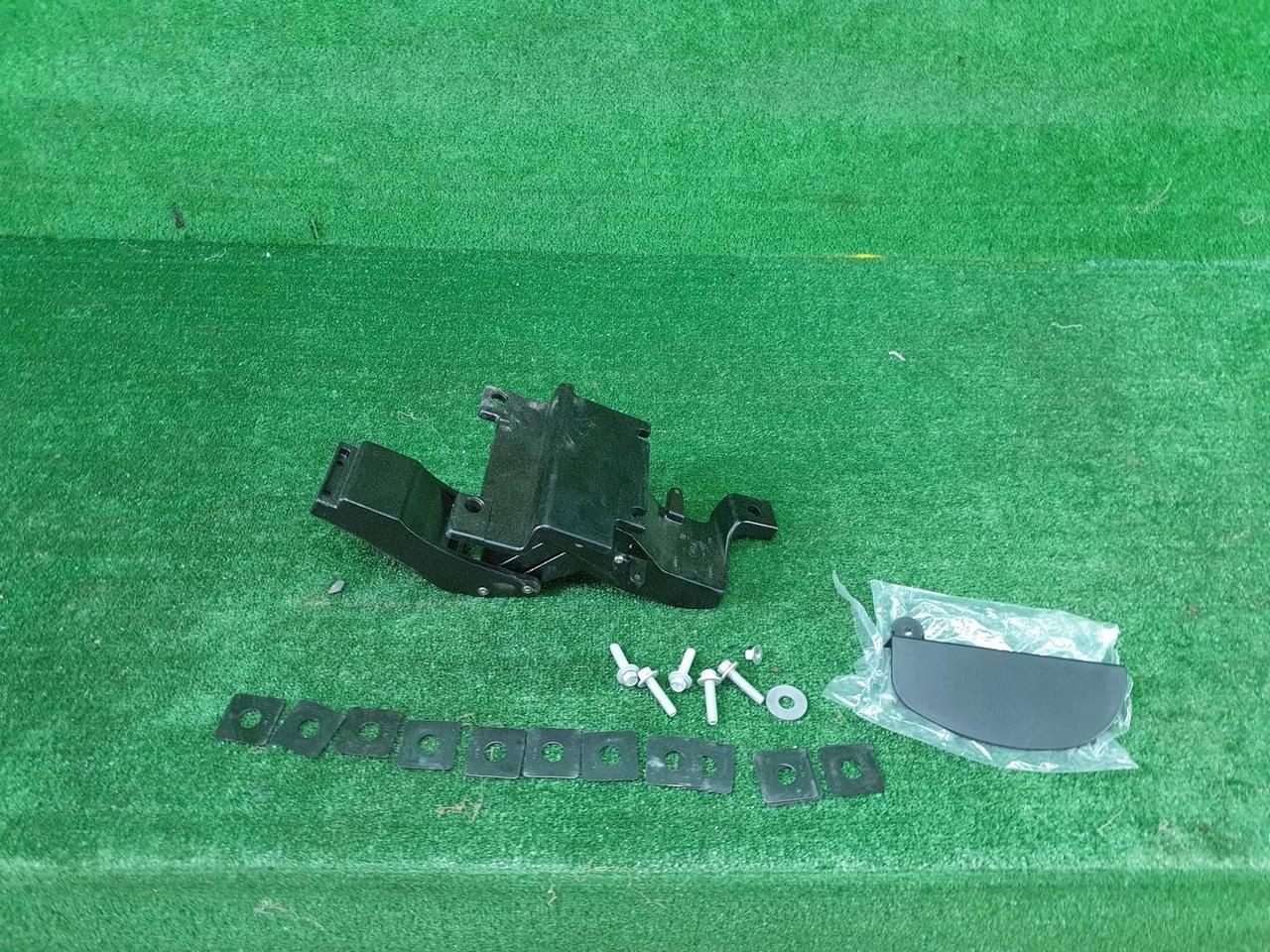 Кронштейн подножки Range Rover Vogue 4 L405 12-22