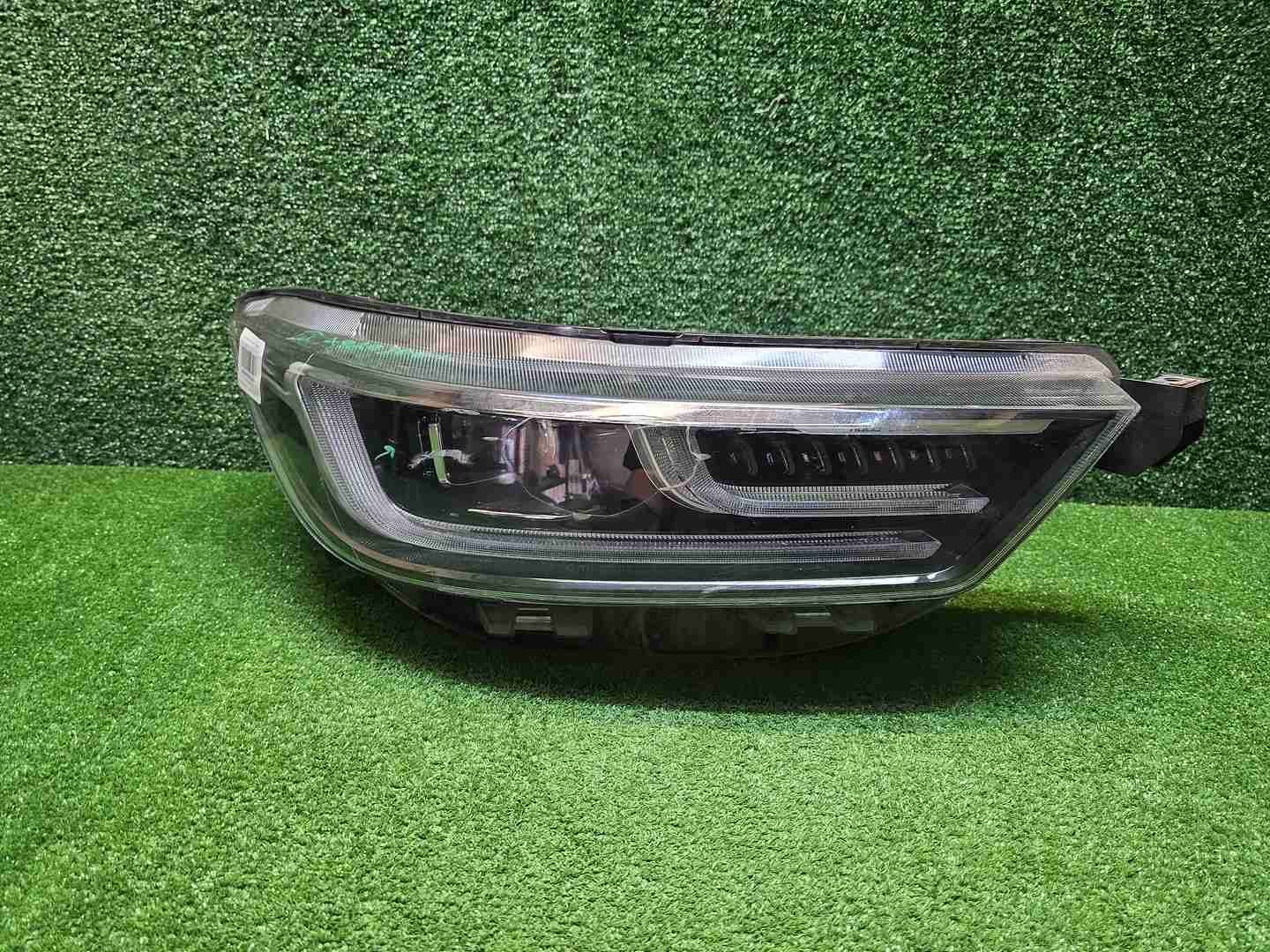Фара правая Chery Tiggo 8 Pro (2021-2024) LED