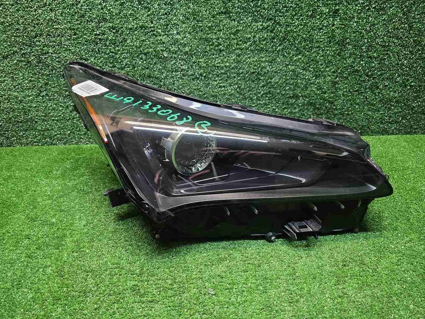 Фара правая Lexus NX 1 (2017-2021) LED