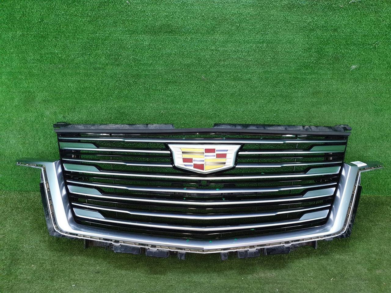Решетка радиатора Cadillac Escalade 5 (2020-н.в.)