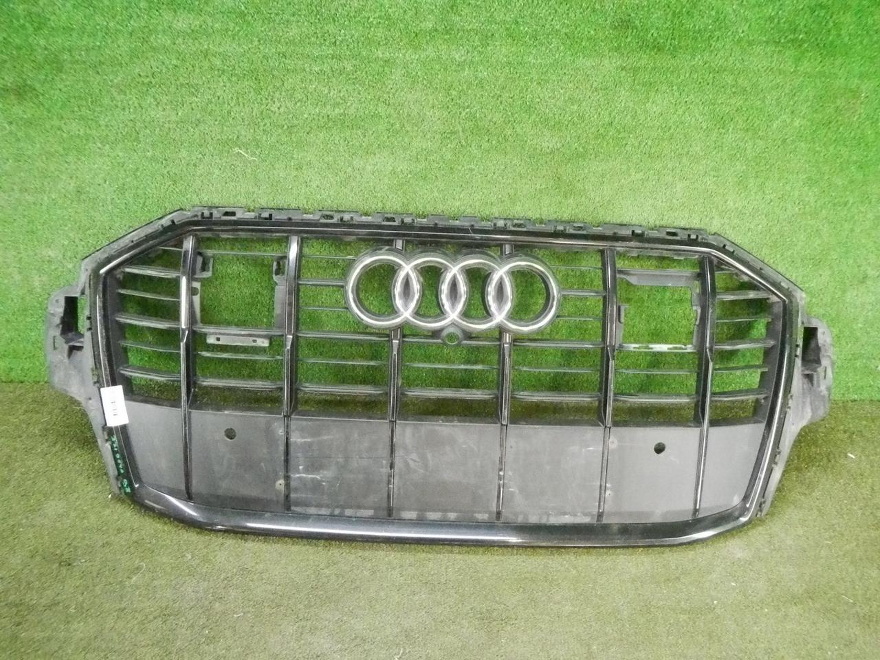 Решетка радиатора Audi Q7 2 (2019-н.в.)
