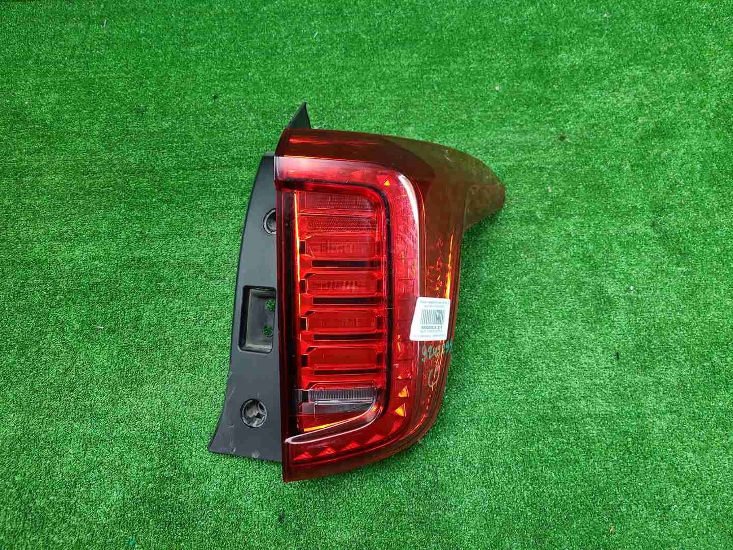 Фонарь правый внешний Haval Jolion (2021-н.в.)