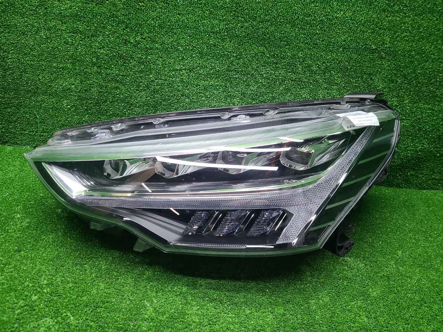 Фара левая Haval Jolion (2021-н.в.) LED