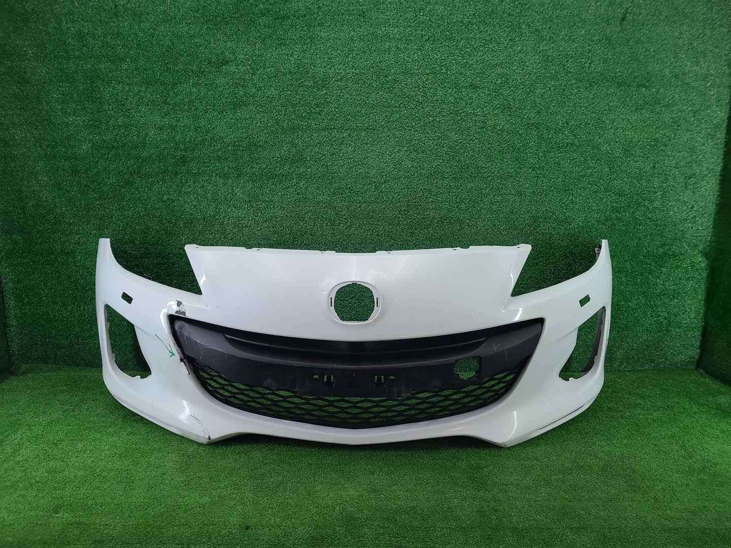Бампер передний Mazda 3 BL (2011-2013)