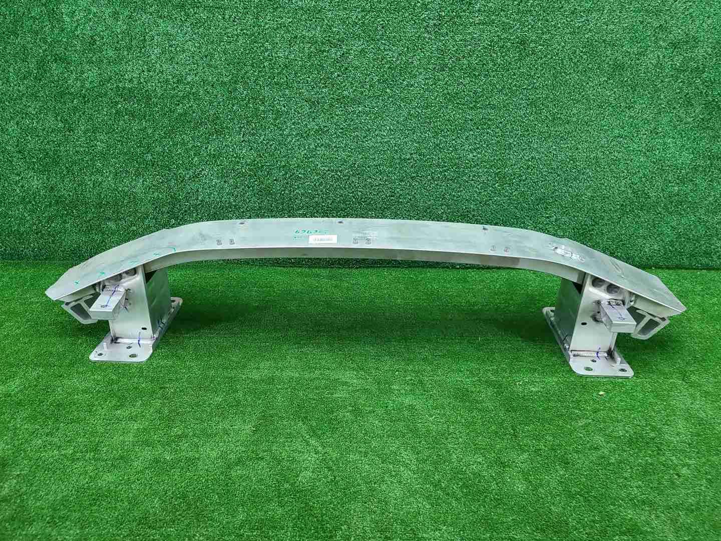 Усилитель передний Lixiang L6 (2024-н.в.)