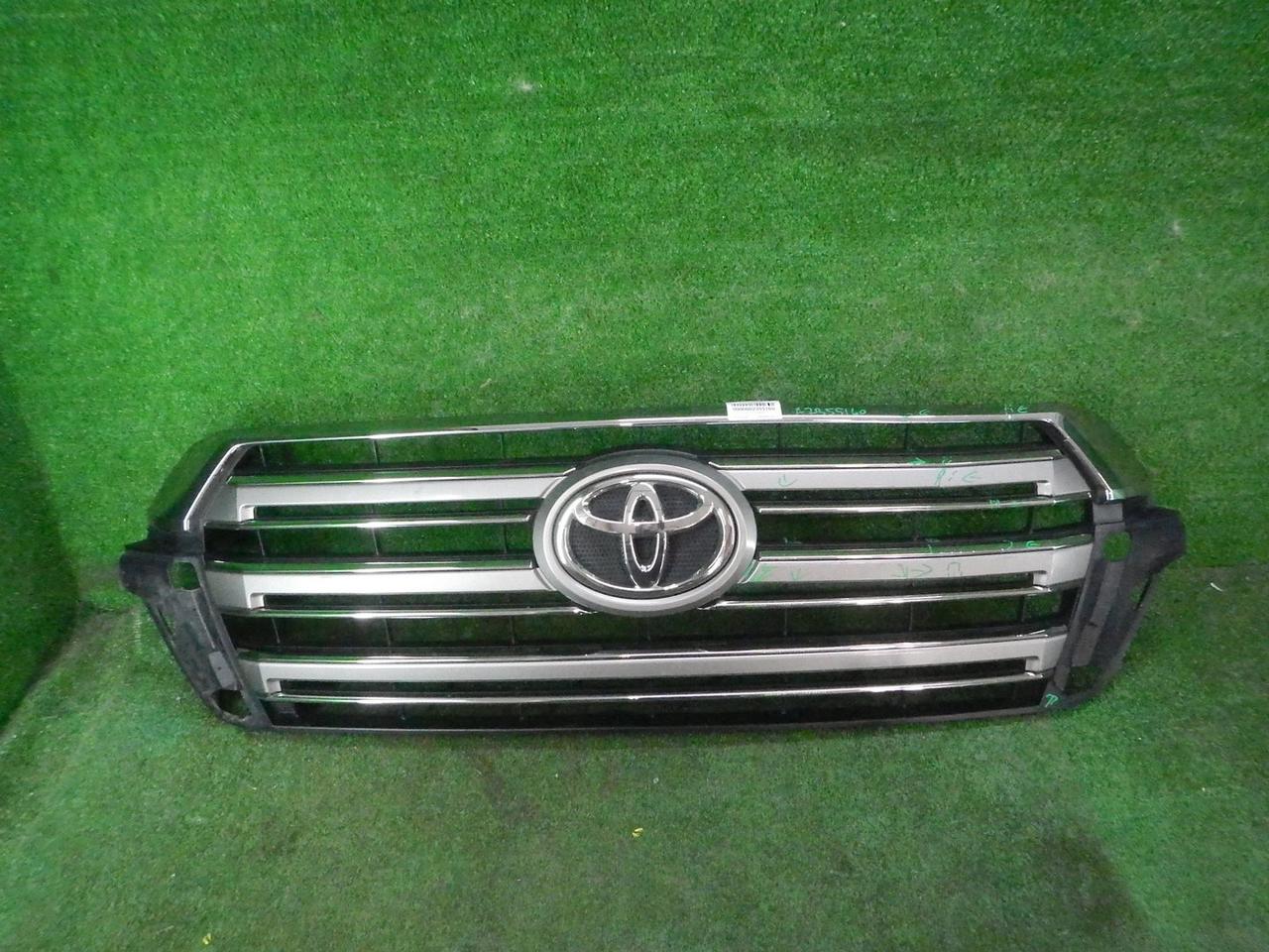 Решетка радиатора Toyota Land Cruiser 200 (2015-2021)