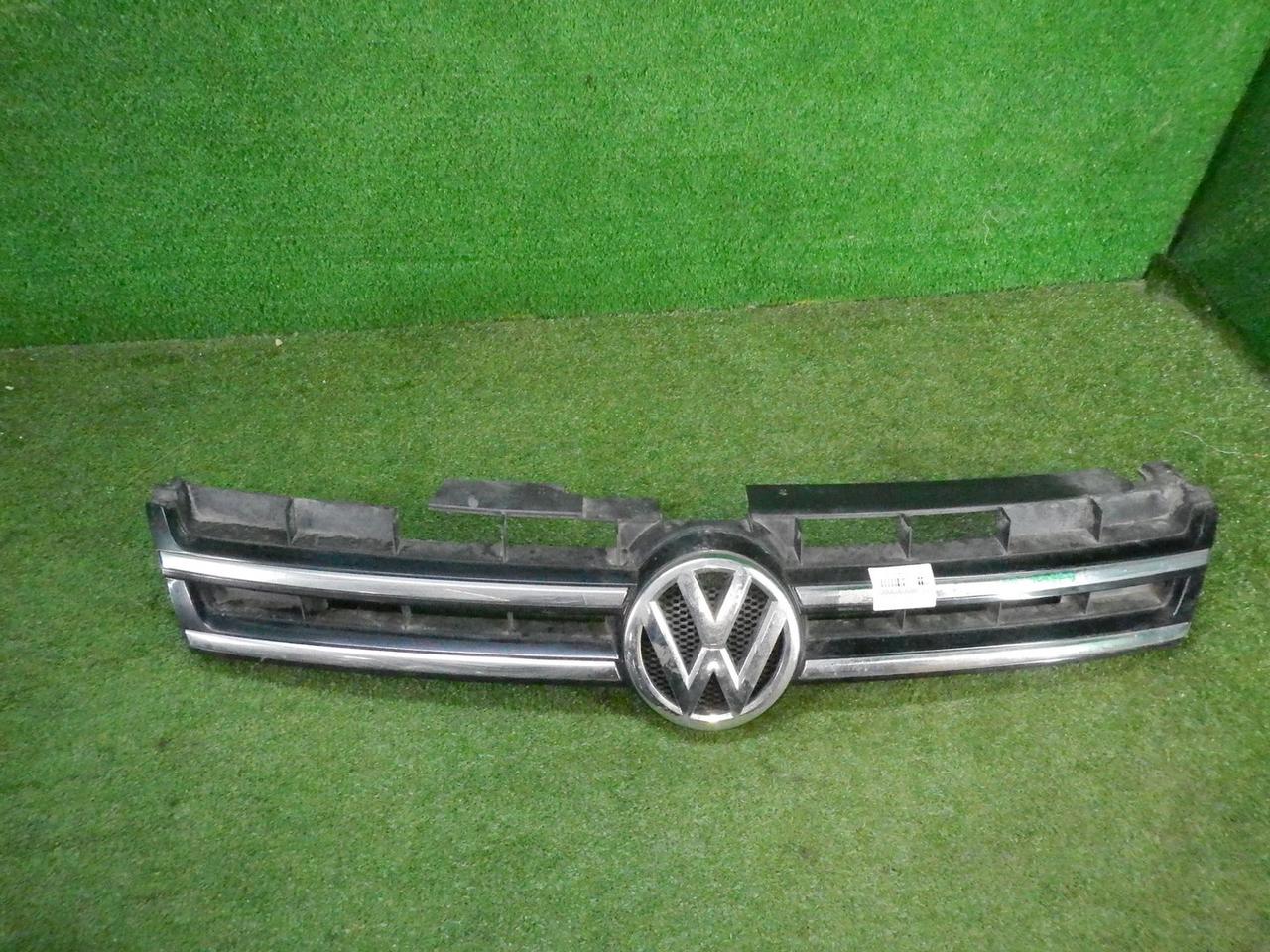 Решетка радиатора VW Touareg 2 NF (2010-2014)