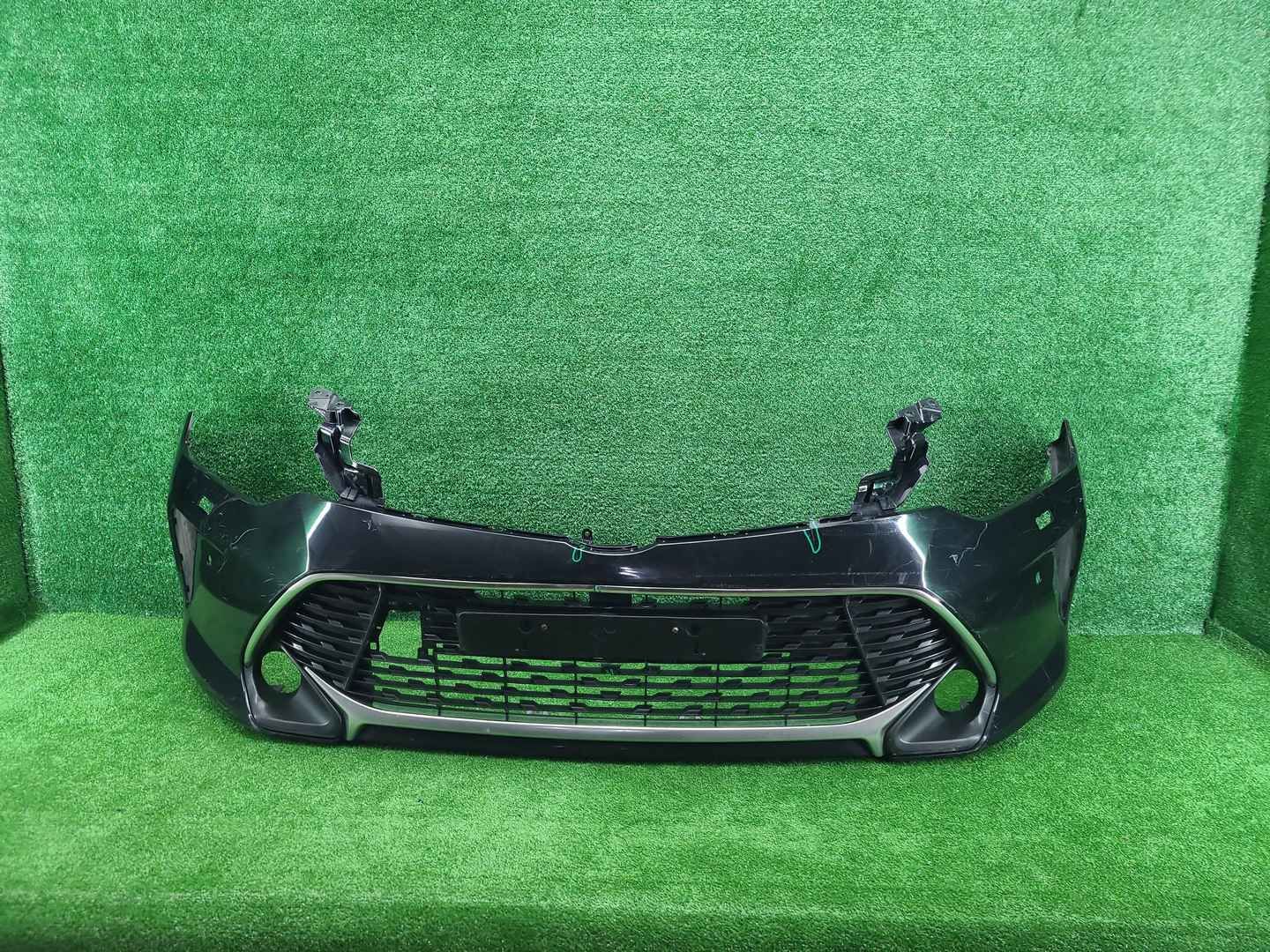 Бампер передний Toyota Camry xv50 (2017-2018)