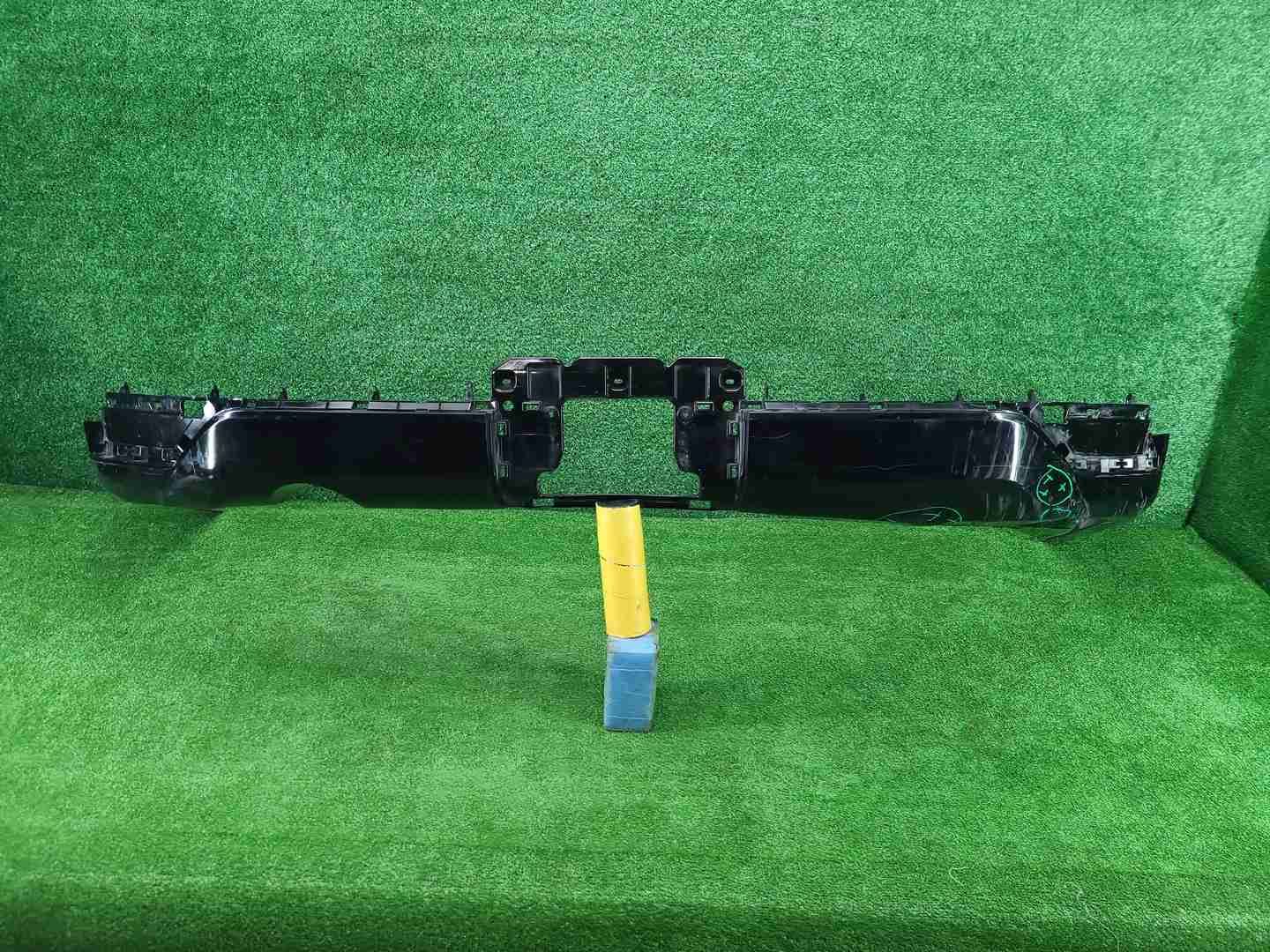 Юбка заднего бампера Toyota Land Cruiser 300 21-нв