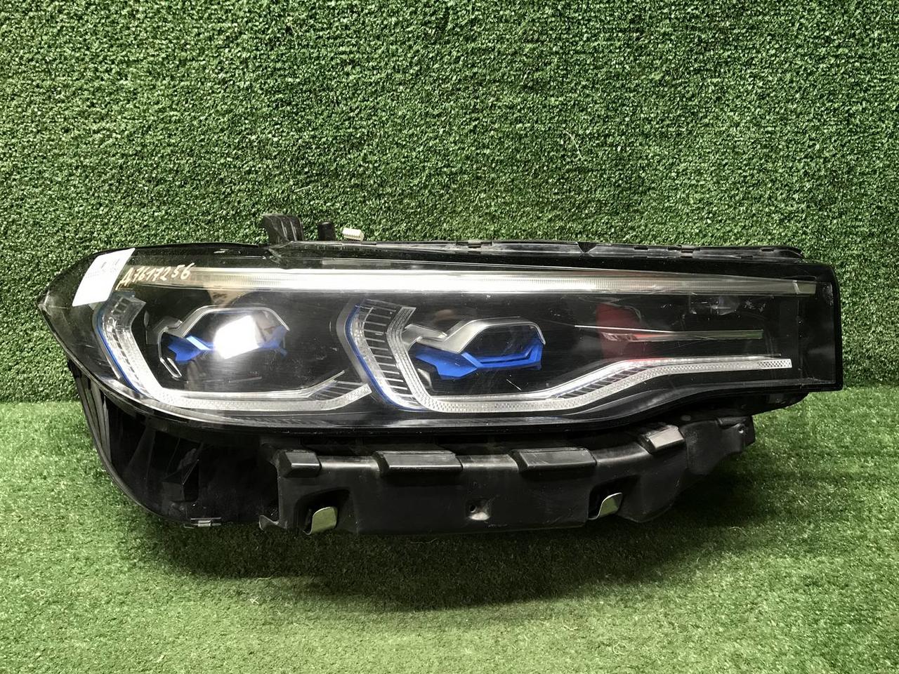 Фара правая BMW X7 G07 (19-22) Laser Light
