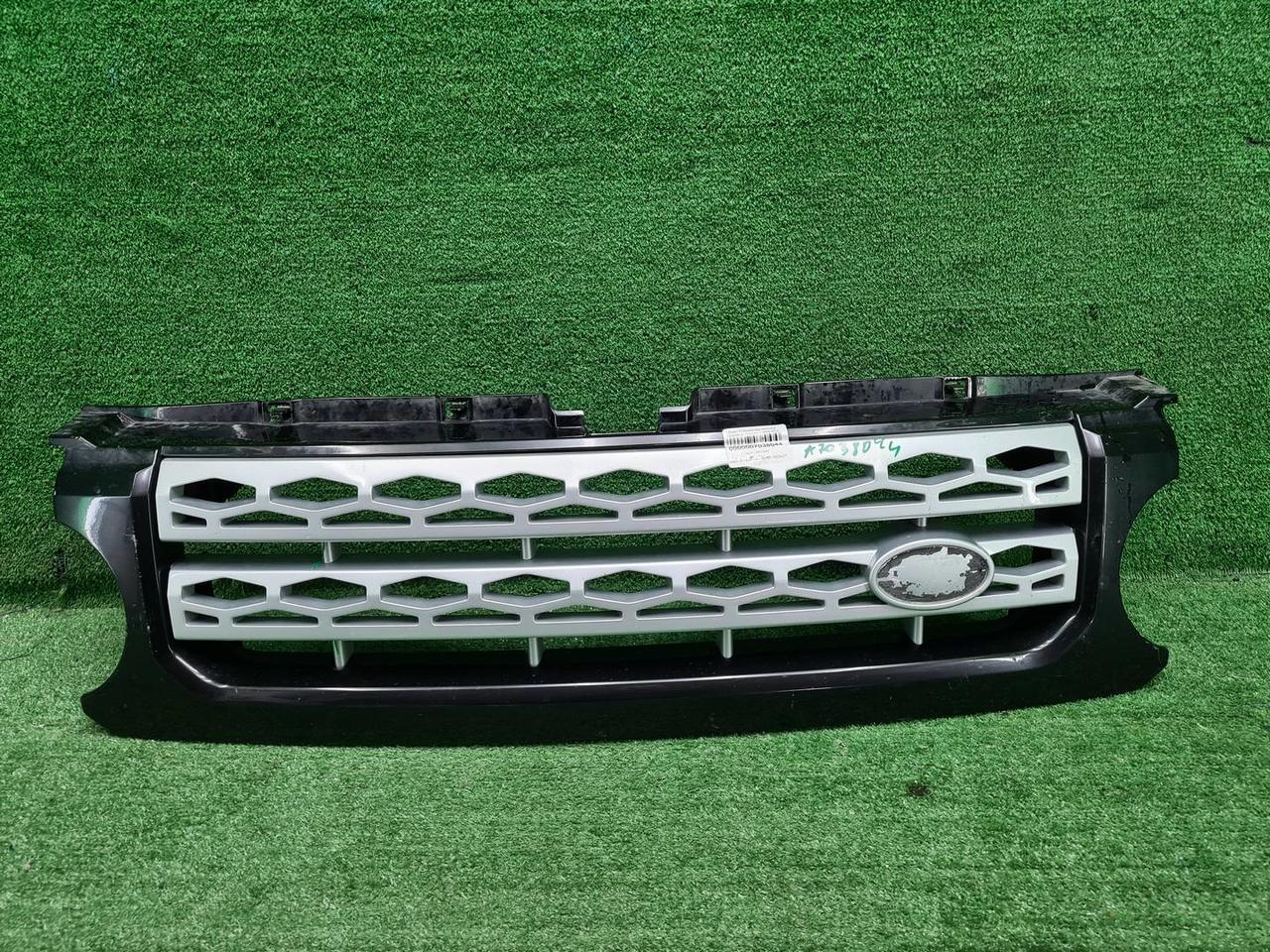 Решетка радиатора Land-Rover Discovery 4 (09-13)