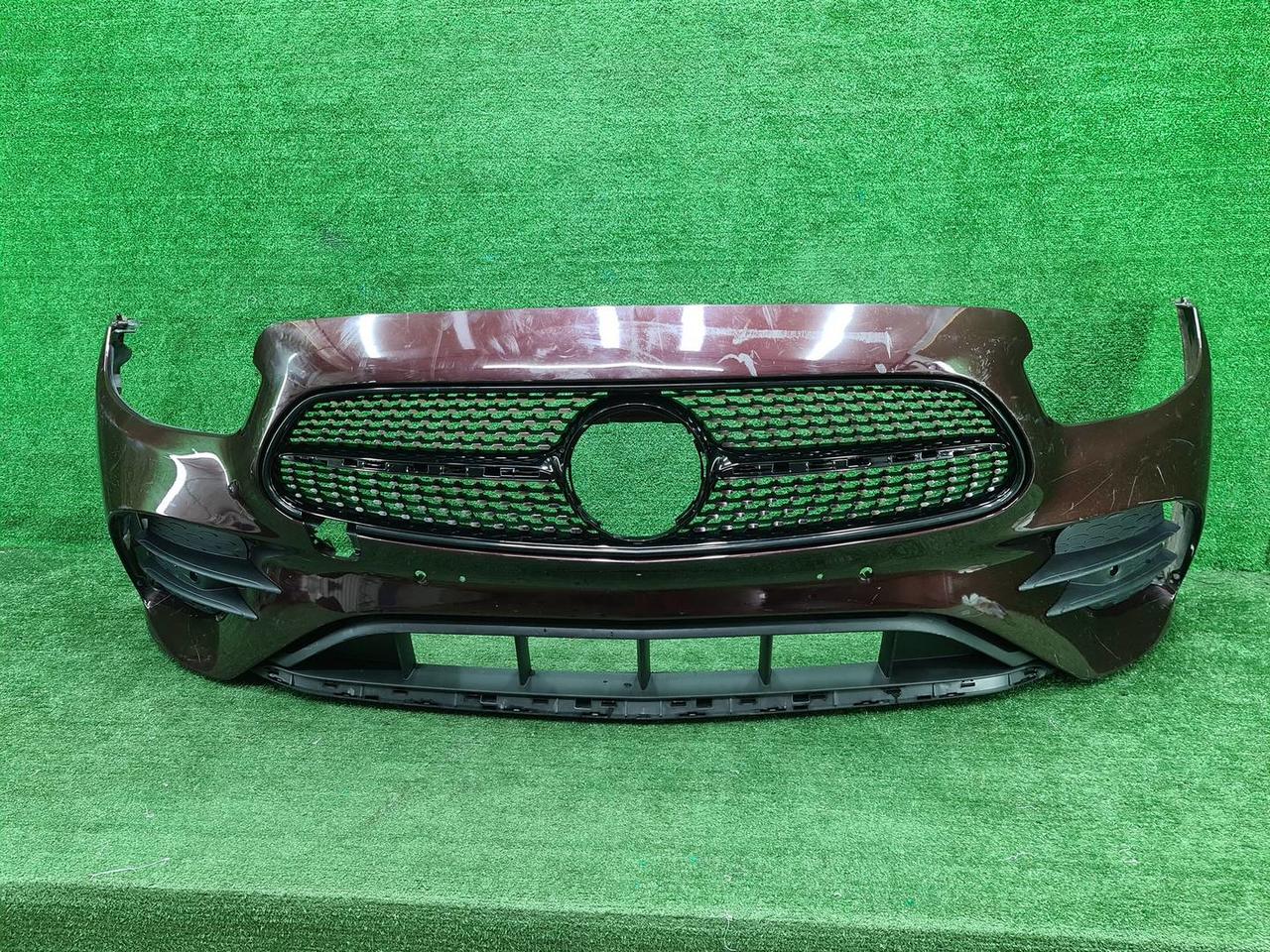 Бампер передний Mercedes E W213 20-23 AMG В сборе