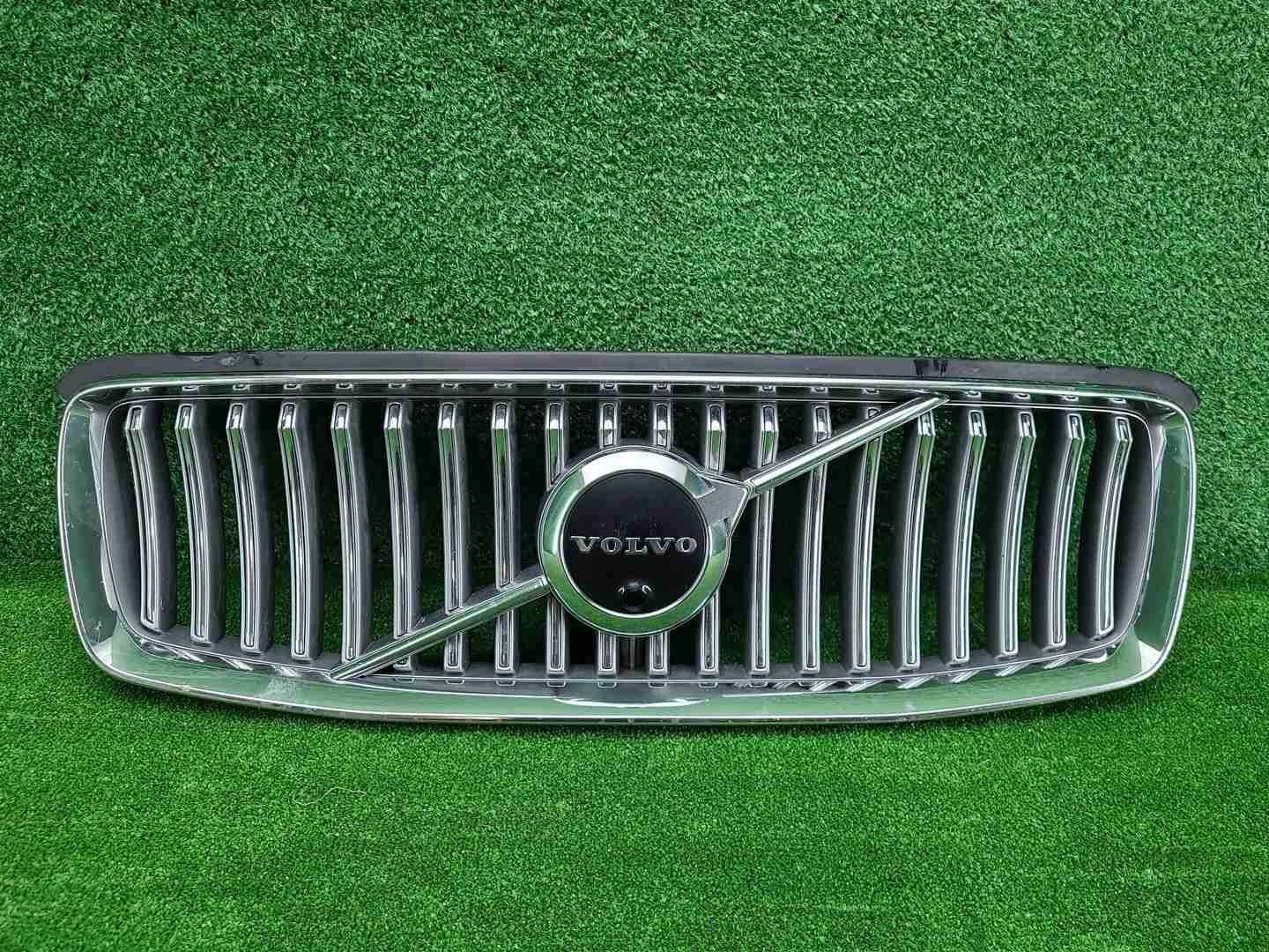 Решетка радиатора Volvo XC90 2 (2019-2024)