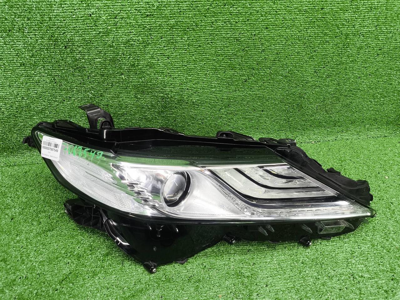 Фара правая Toyota Camry xv70 (2017-2021) LED