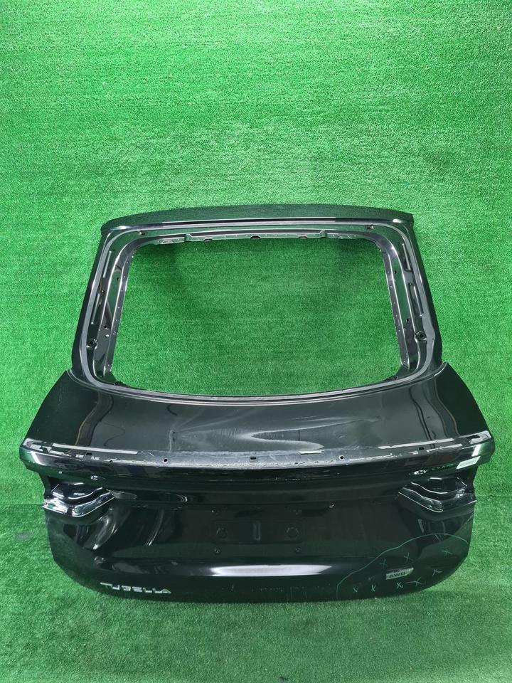 Крышка багажника Geely Tugella (2019-н.в.)