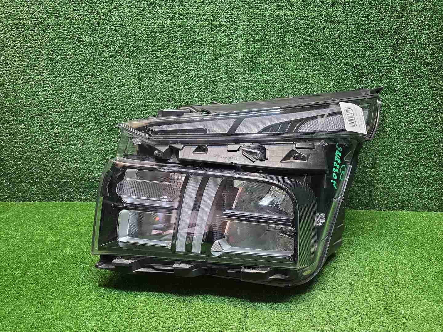 Фара левая Hyundai Santa Fe 4 TM (2020-2024) LED