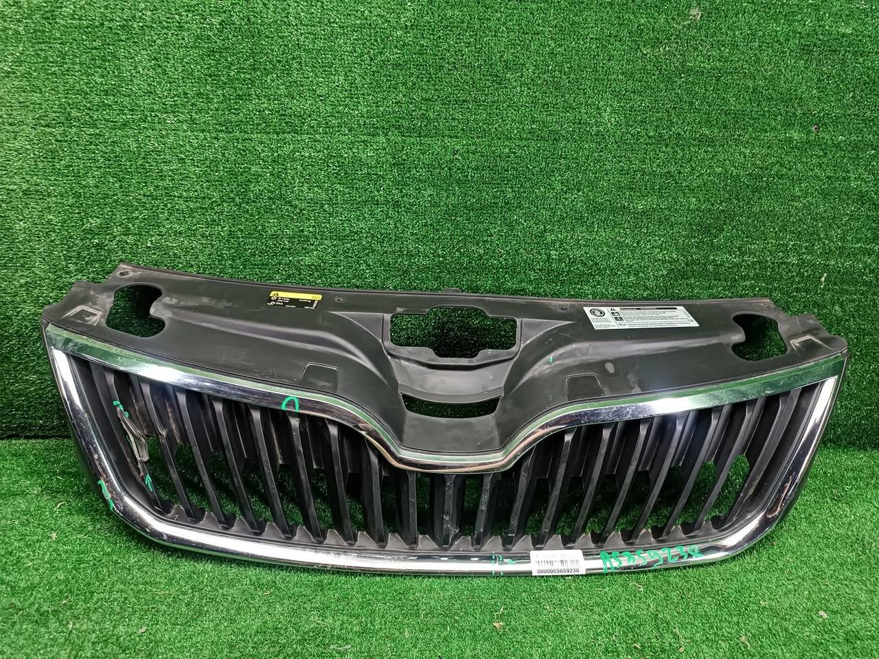 Решетка радиатора Skoda Rapid 1 (2012-2020)