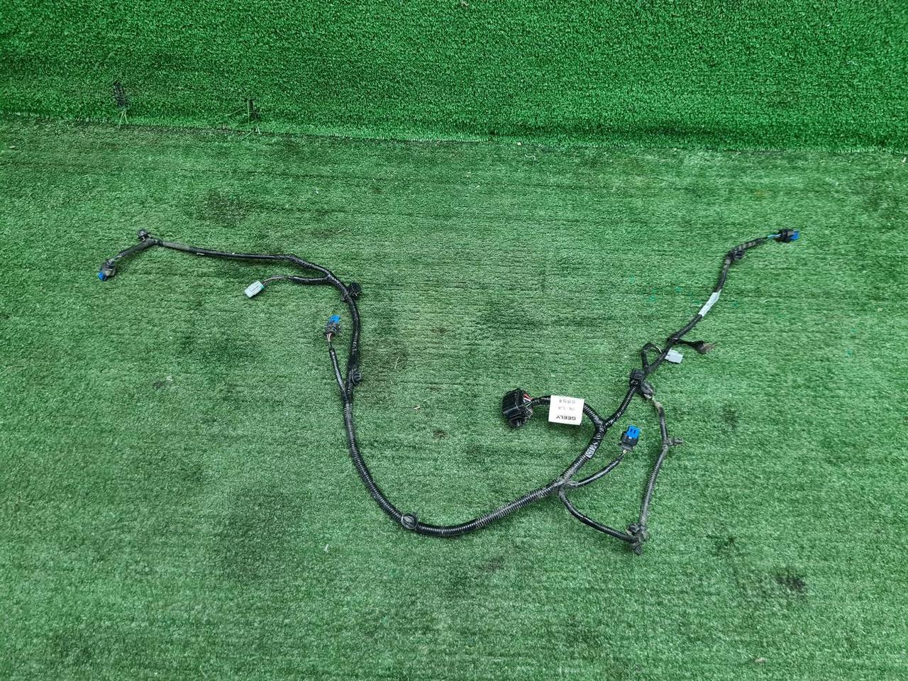 Проводка заднего бампера Geely Tugella (2019-н.в.)