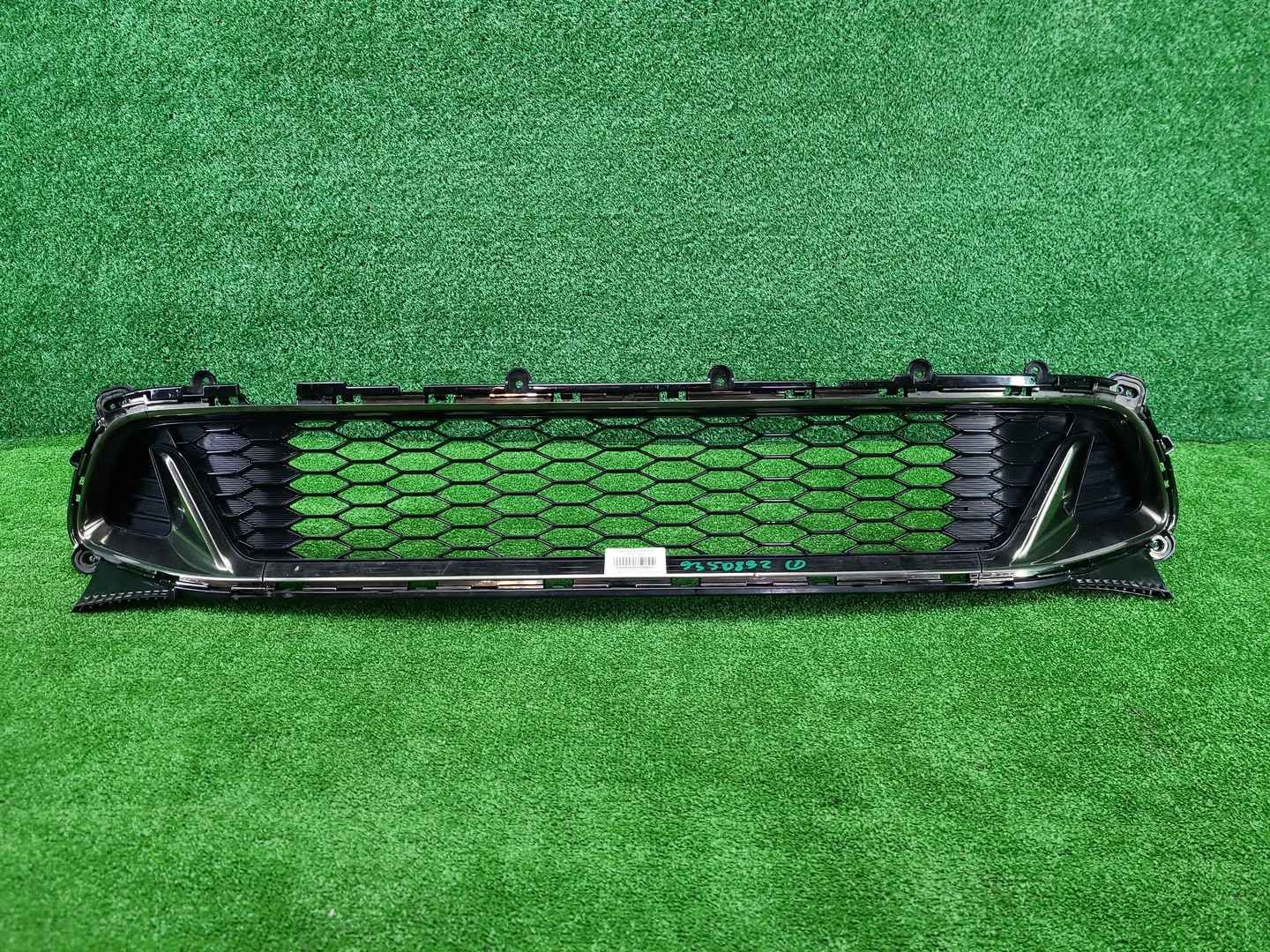 Решетка переднего бампера KIA Stinger CK (20-23)