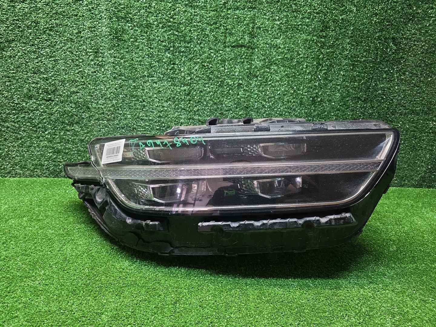 Фара правая Genesis G90 (2018-2022) LED