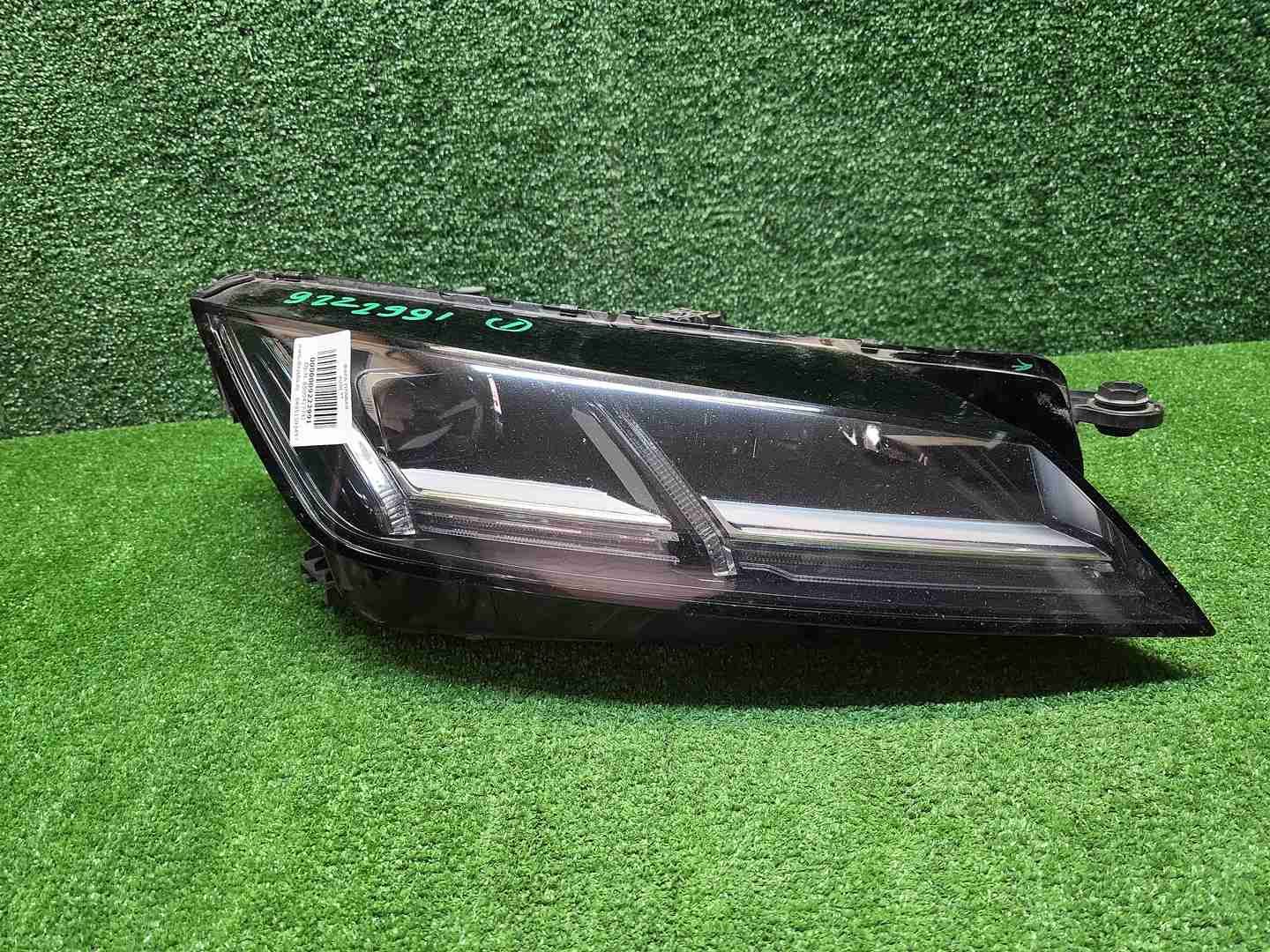 Фара правая Audi TT 3 8S (2014-2019) LED