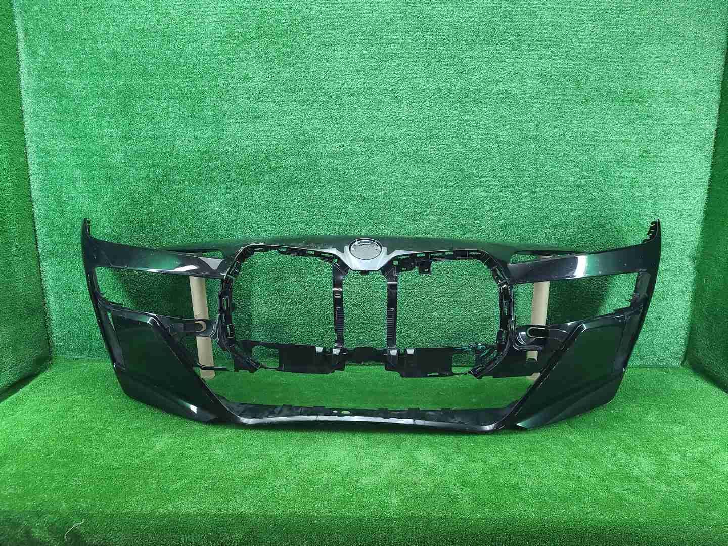 Бампер передний BMW 7er G70 (2022-н.в.) M-paket