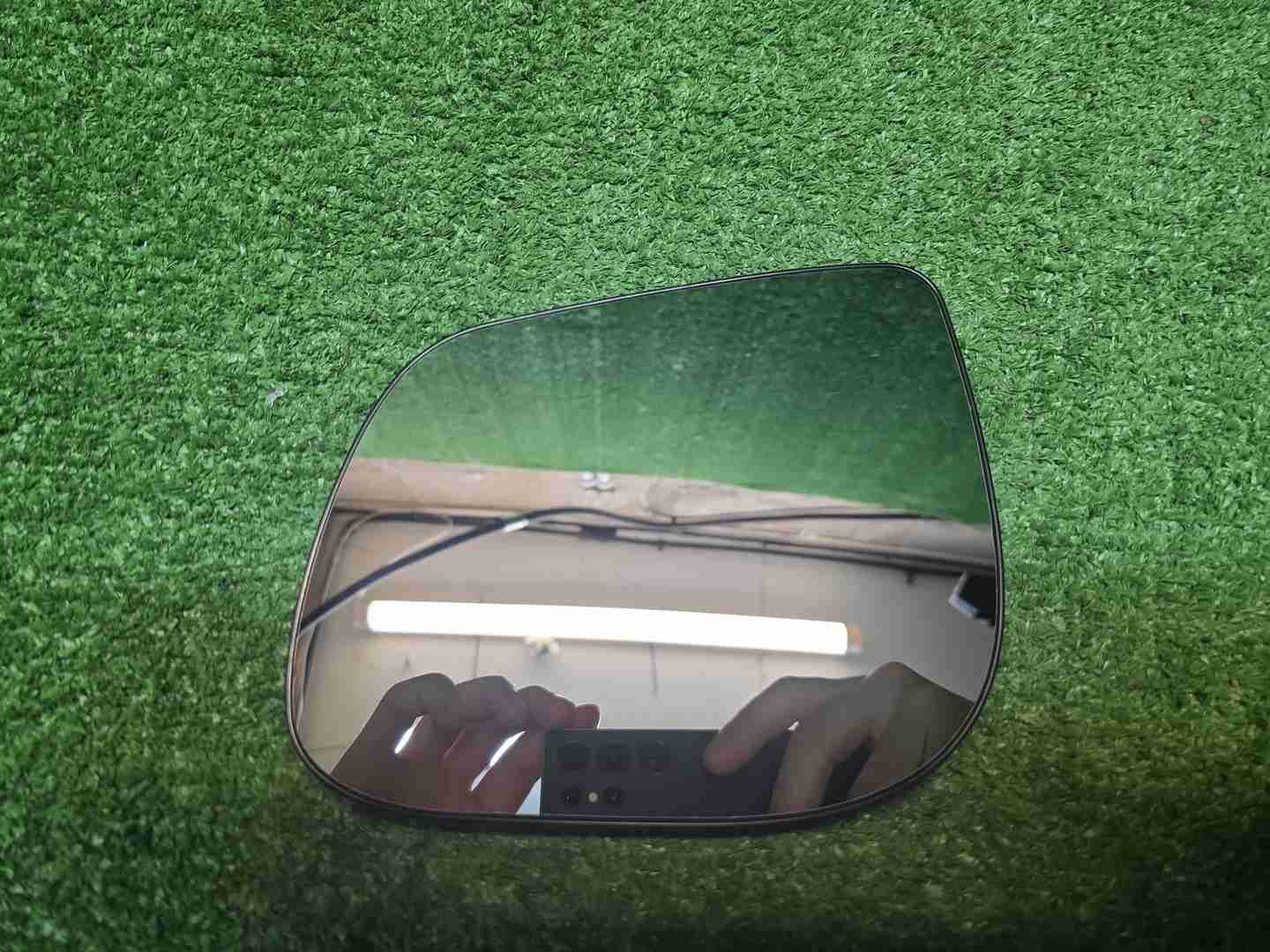 Зеркальный элемент левый Kia Picanto 2 TA (11-17)