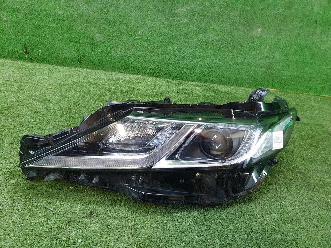 Фара левая Toyota Camry xv70 (2018-н.в.) LED