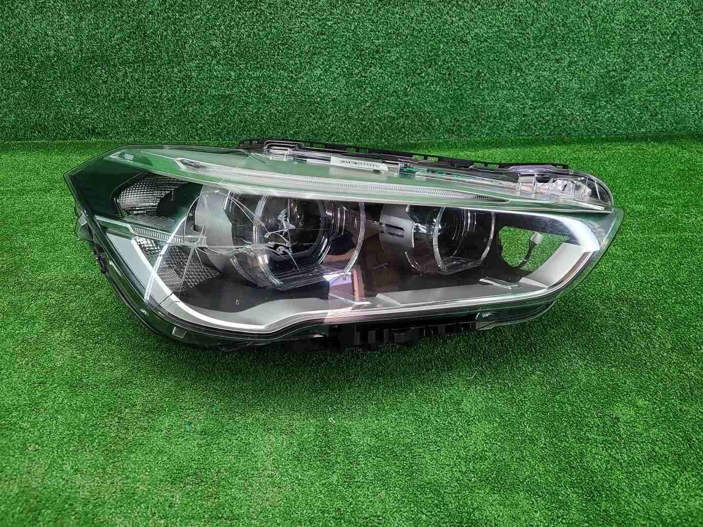 Фара правая BMW X1 F48 (2015-2019) LED