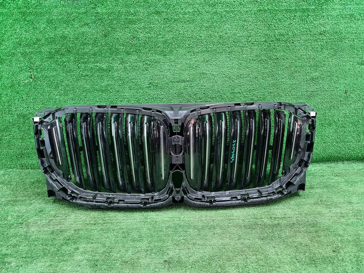 Решетка радиатора BMW X5 G05 (2018-2023)