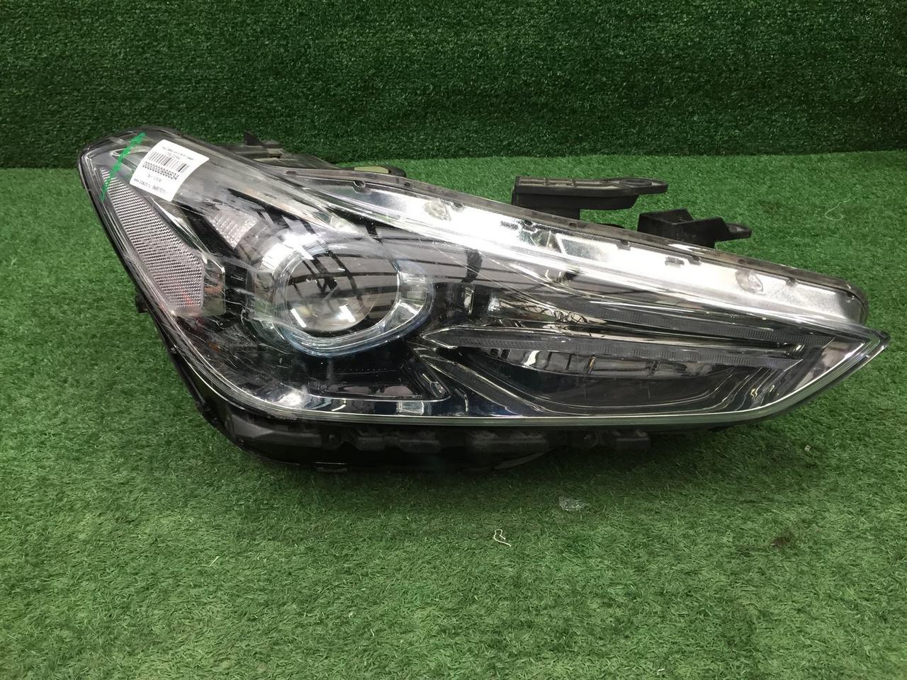 Фара правая Genesis G70 (2017-2021) LED